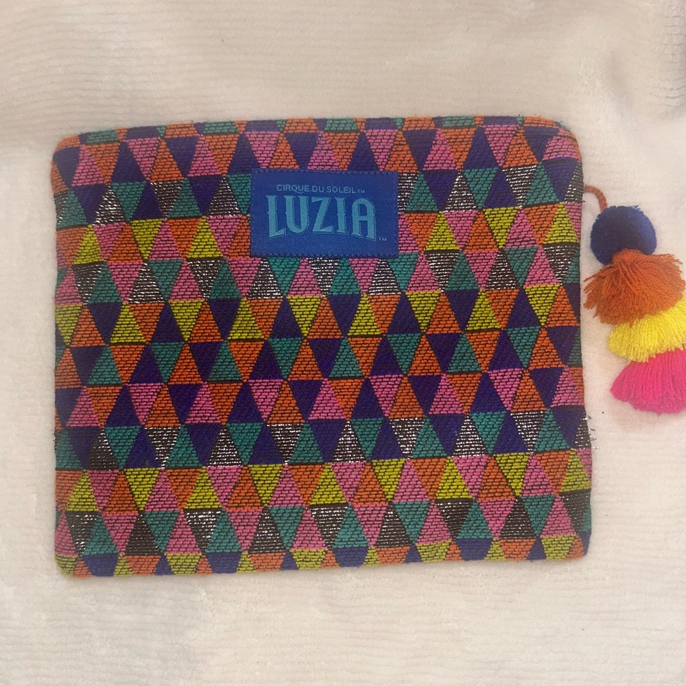 Colorful Geometric Pattern Clutch - Picture 2 of 5